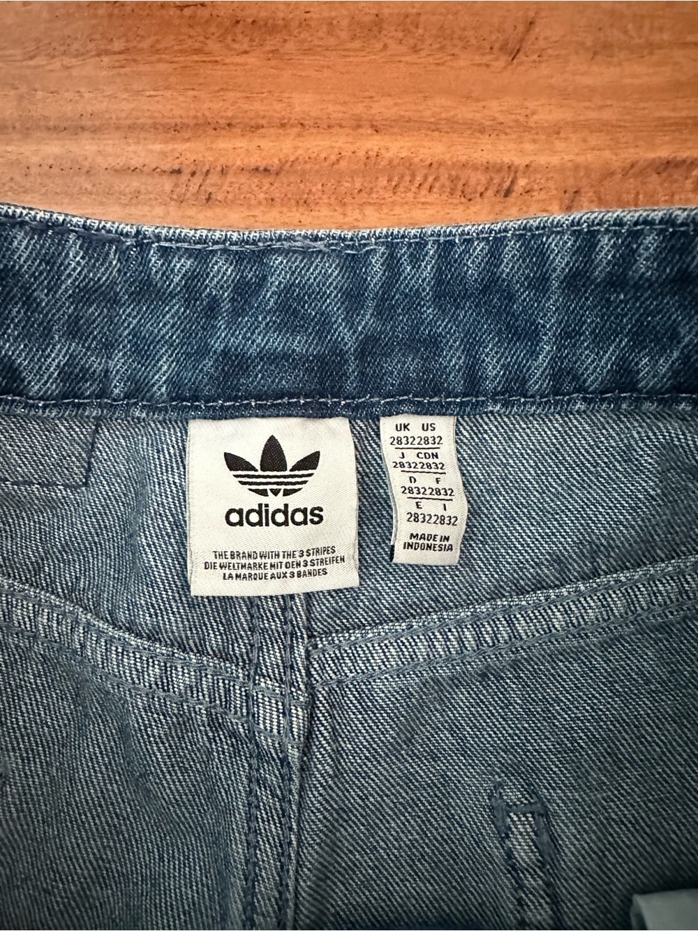 Adidas Originals 3 Stripe Denim Jeans Wide Leg Blue Size M 28” - Picture 3 of 7